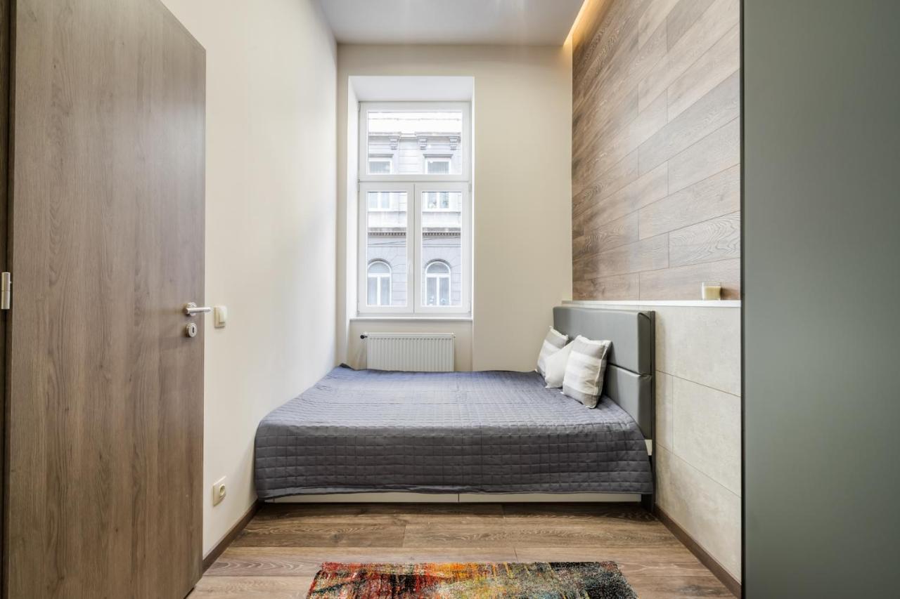 Lejlighed Nirvana Suite,3 Bedrooms, 2 Bathrooms, Acs Budapest